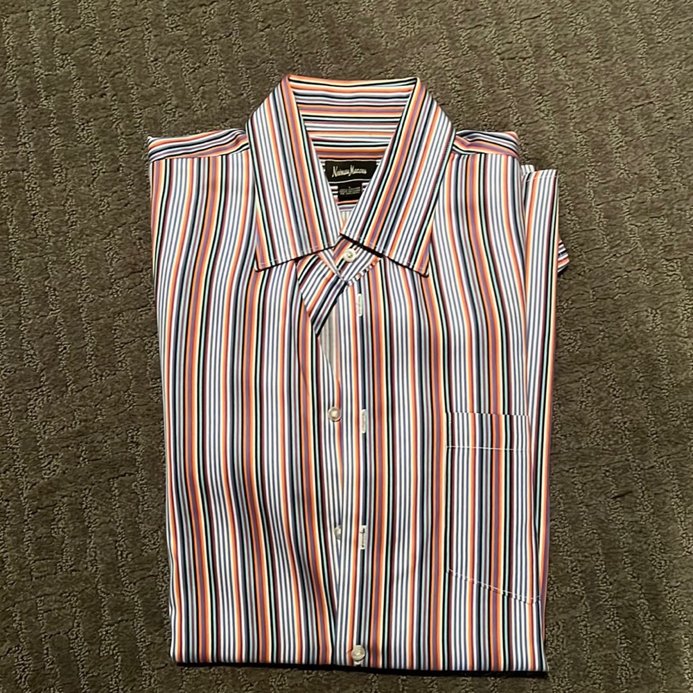 Mens Neiman Marcus Buttown down multicolored